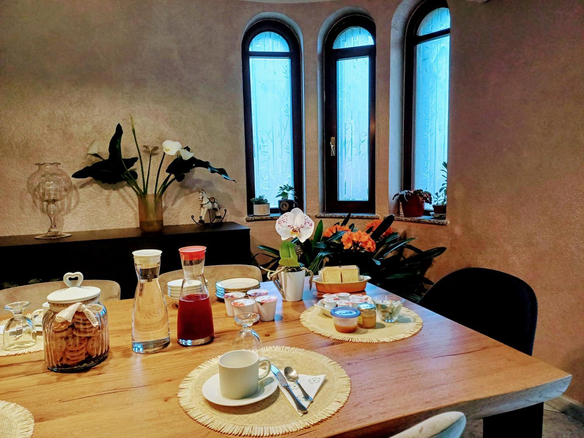 Monti E Mare Bed & Breakfast Lanusei Exterior photo