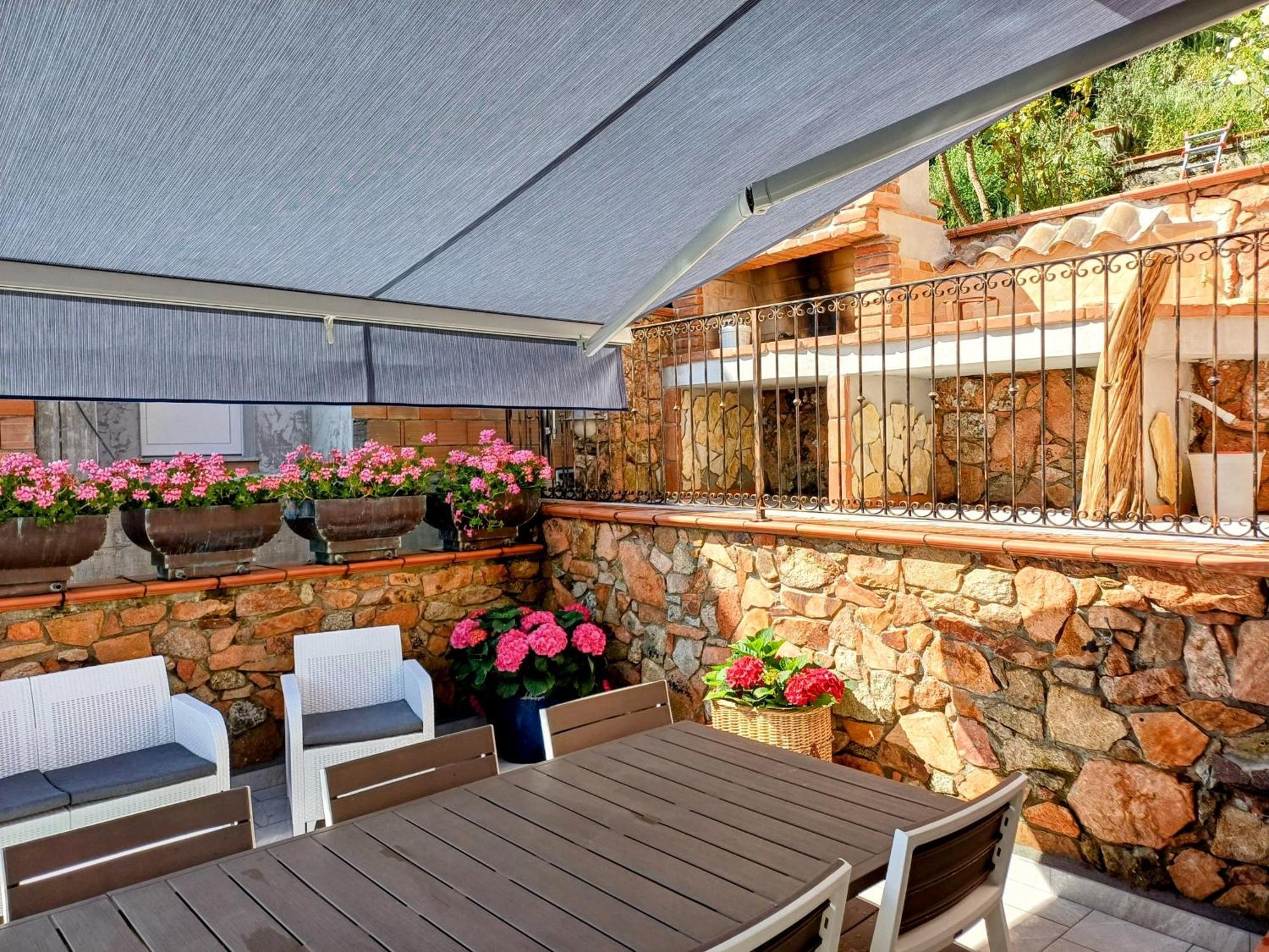 Monti E Mare Bed & Breakfast Lanusei Exterior photo